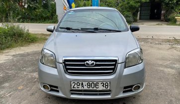 Cần bán gấp Daewoo Gentra MT đời 2009, màu bạc còn mới