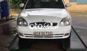 Cần bán gấp Daewoo Nubira năm sản xuất 2004, màu trắng, nhập khẩu