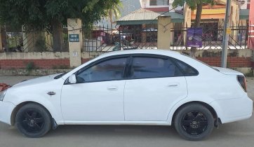 Bán ô tô Daewoo Lacetti EX 1.6 MT sản xuất năm 2004, màu trắng  