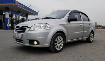 Cần bán xe Daewoo Gentra MT sản xuất 2008, màu bạc