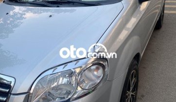 Bán xe Daewoo Gentra SX năm 2009, màu bạc, 145tr