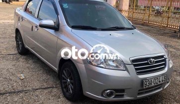 Cần bán gấp Daewoo Gentra SX sản xuất năm 2009, màu bạc