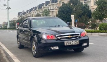 Bán xe Daewoo Magnus 2.0 năm sản xuất 2004, màu đen