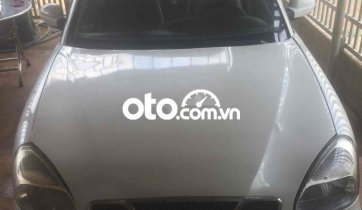 Màu trắng còn mới