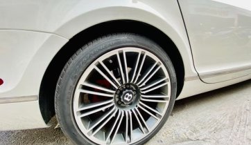 Màu trắng, nhập khẩu
