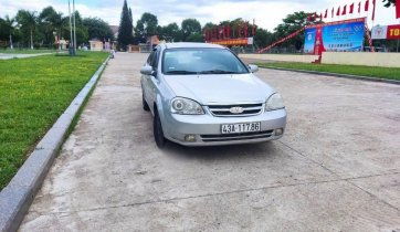 Màu bạc xe gia đình