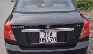 Màu đen, giá chỉ 72 triệu