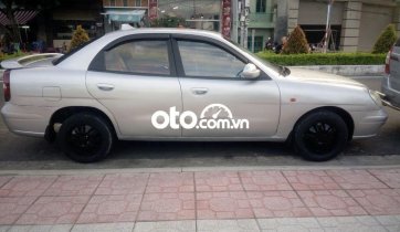 Cần bán xe 4c daewoo Nubira 2 2002 xám trắng