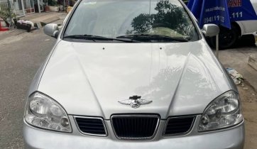 Màu bạc xe gia đình