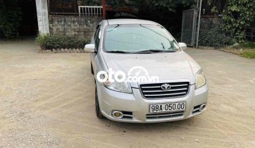 Gentra sx 209 màu bạc .