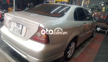 Nhà mình cần bán chiếc xe đang đi