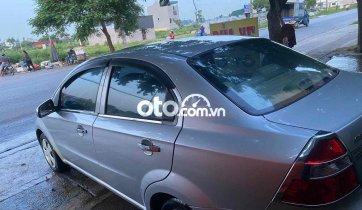 xe gia đình em cần bán