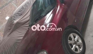 Daewoo Lanos 2004 đỏ qua sử dụng