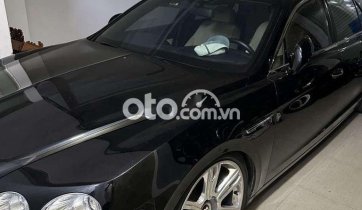 Xe nhà cần bán Bentley 2014