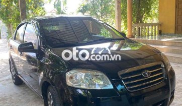 xe gia đình đang chạy sử dụng tốt